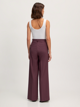 Load image into Gallery viewer, Edited - Teyana Broek - Plum