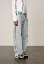 Load image into Gallery viewer, Herskind - Esmee Jeans - Indigo