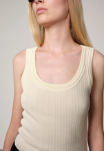 Load image into Gallery viewer, Herskind - Morris Top - Creme
