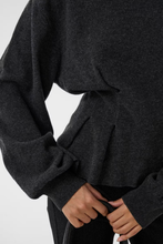 Load image into Gallery viewer, Gestuz - Manzi Pull Peplum - Grafiet