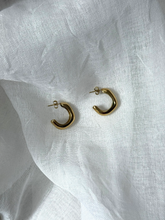 Load image into Gallery viewer, Masté - Coralie Oorbellen - Goud
