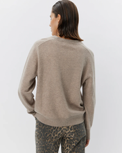 Load image into Gallery viewer, Sofie Schnoor - Delia Pull - Brown Melange