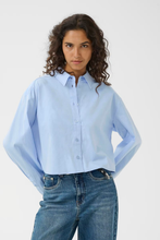 Load image into Gallery viewer, Gestuz - York Cropped Shirt - Lichtblauw