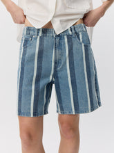 Load image into Gallery viewer, Sofie Schnoor - Ozila Short - Denim Streep