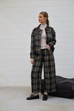 Load image into Gallery viewer, Sil - Penny Broek - Bruin Ruit
