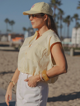 Load image into Gallery viewer, Les Soeurs - Blue Blouse - Lichtgeel