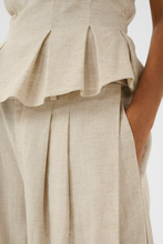 Load image into Gallery viewer, Gestuz - Riava Short - Sand