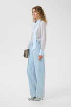 Load image into Gallery viewer, Gestuz - Chif Blouse - Lichtblauw