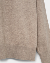 Load image into Gallery viewer, Sofie Schnoor - Delia Pull - Brown Melange
