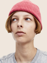 Load image into Gallery viewer, Le Bonnet - Beanie - Fuchsia