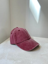 Load image into Gallery viewer, Vintage Cap - Red