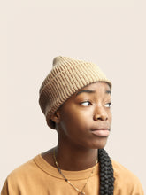 Load image into Gallery viewer, Le Bonnet - Beanie - Sand